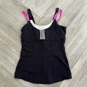 Lululemon tank